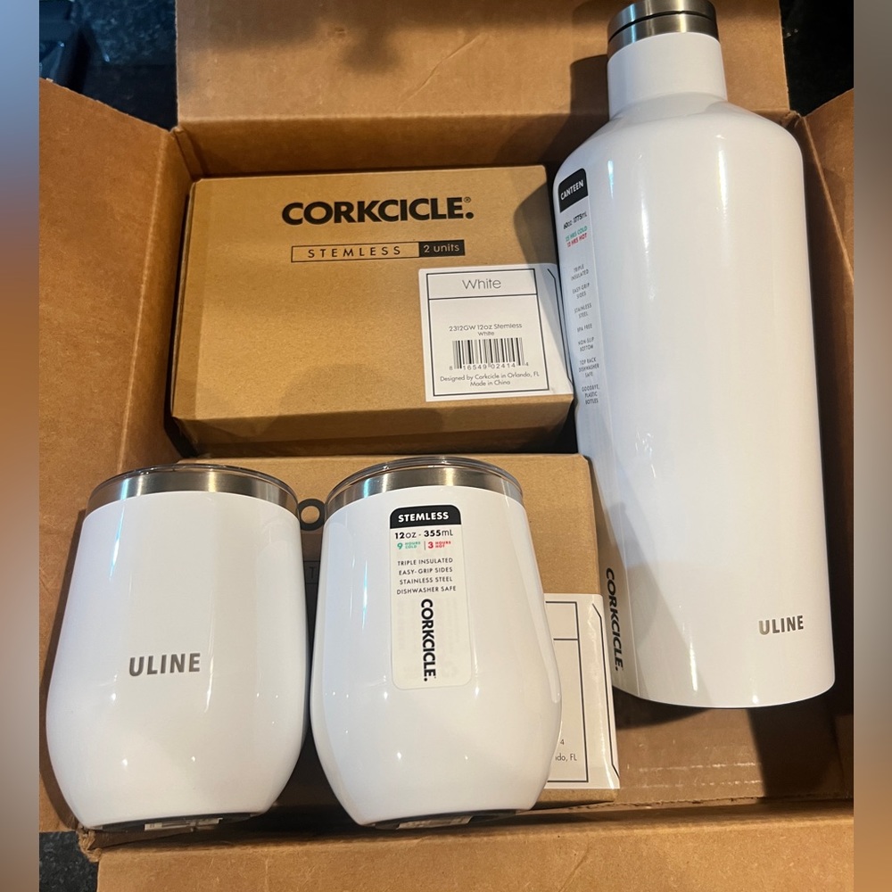 NIB Corksicle 60oz canteen with 4 wine glasses